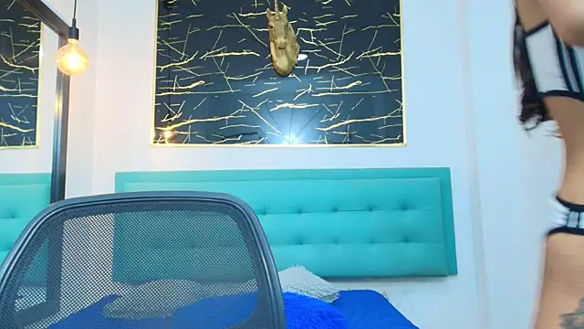 Cloeandtyfanny online show from September 30, 10:47 pm