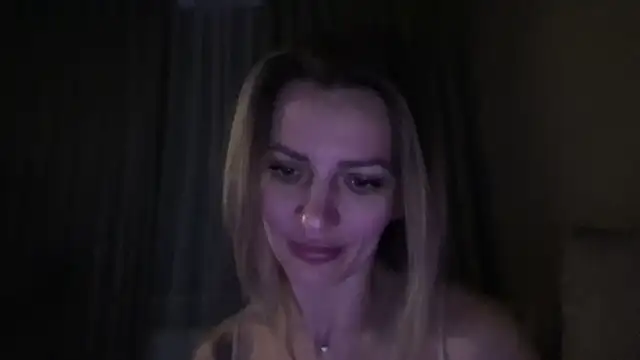 SweetMonicaUK online show from October 23, 9:32 pm