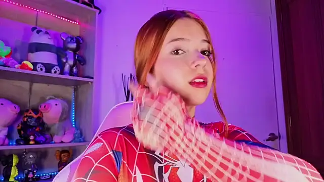 EmilyMiller  online show from January 16, 6:04 pm