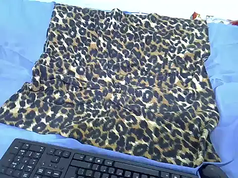 drowllie online show from December 5, 1:38 am