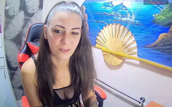 Snapshot of Catbaby32 chatting on October 18, 9:16 pm Catbaby32 online show from October 18, 9:16 pm