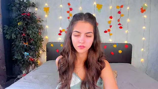 Milana Crystal  online show from November 23, 8:16 am