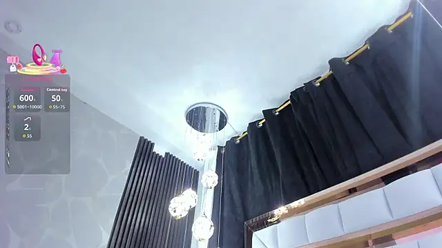 Snapshot of SarayRoyse chatting on October 7, 7:51 pm SarayRoyse online show from October 7, 7:51 pm