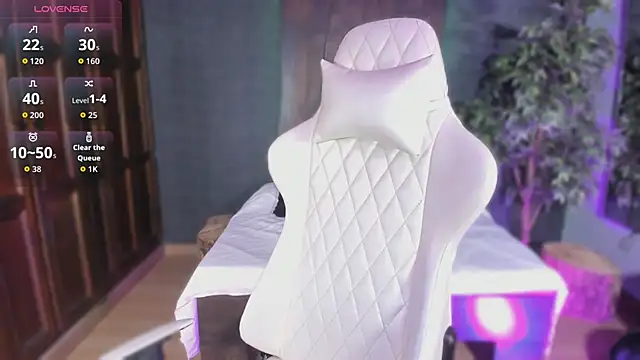 Evelynn online show from November 30, 12:31 pm