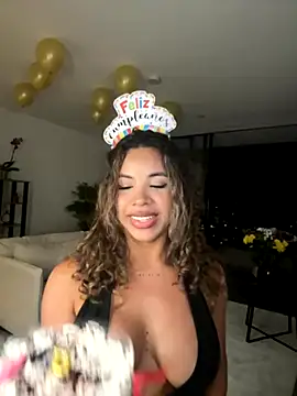 Snapshot of Brunettexio chatting on September 11, 3:18 am Brunettexio online show from September 11, 3:18 am