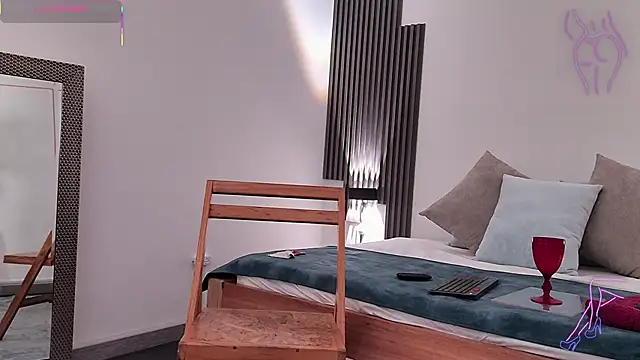 fransheska rossi online show from September 22, 12:03 pm