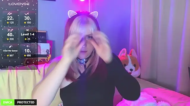 Snapshot of princess_sofiee chatting on September 13, 9:12 pm princess sofiee online show from September 13, 9:12 pm