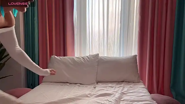 UrGoddessJenny online show from January 7, 11:46 am