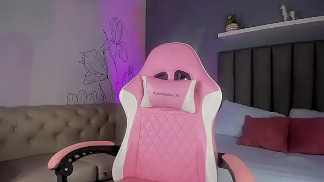 atenea jones online show from November 25, 7:47 pm