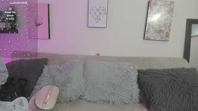 Murieel 69 online show from October 27, 9:20 pm