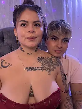 Chloe  and  Ivana  xxx online show from October 30, 7:15 pm