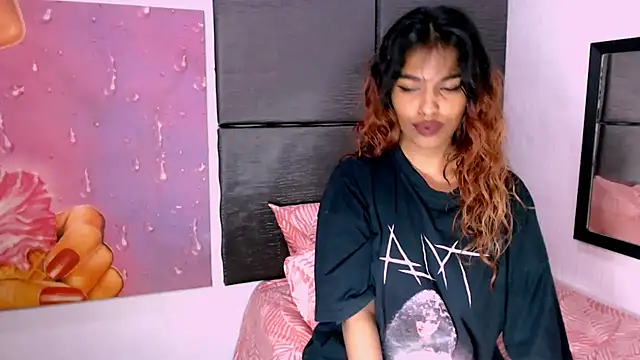 IndianAngelx online show from December 15, 9:25 am