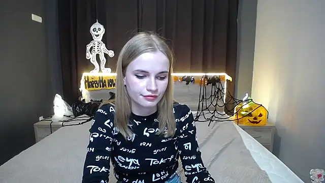 Snapshot of MargaritaKiss chatting on October 22, 8:03 pm MargaritaKiss online show from October 22, 8:03 pm