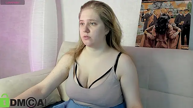 Megan Violer online show from October 6, 5:07 pm