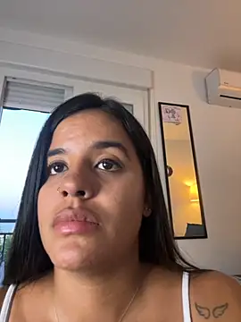 Snapshot of EmelyRogers chatting on October 7, 6:01 pm EmelyRogers online show from October 7, 6:01 pm