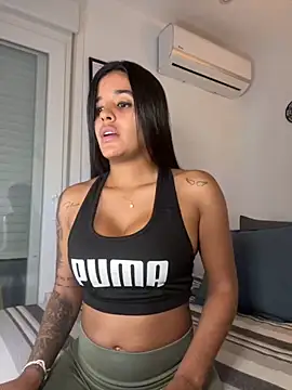 Snapshot of EmelyRogers chatting on October 8, 6:34 pm EmelyRogers online show from October 8, 6:34 pm