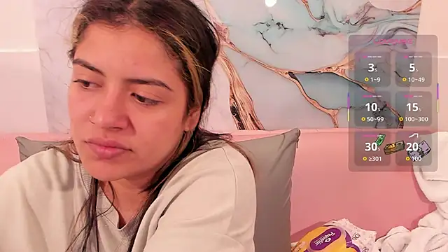 taylor cupper online show from December 5, 3:28 am