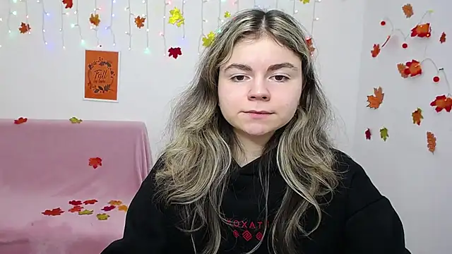 TinaRedly online show from December 2, 7:16 pm