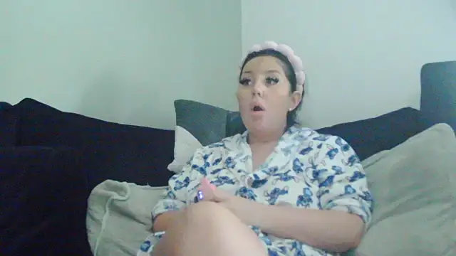 magical mia online show from September 18, 8:46 am