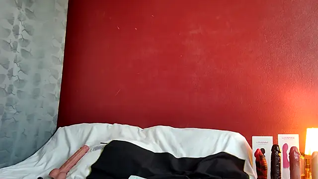 rosesdesiles online show from January 7, 9:29 pm