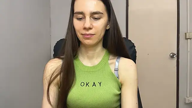 SassyJessi online show from December 19, 4:48 am