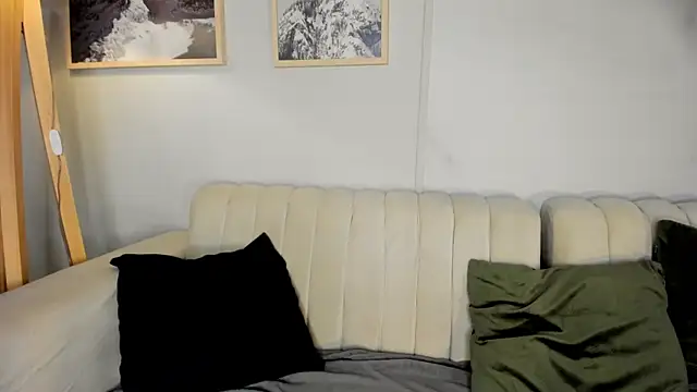 Snapshot of youpinkgirl_ chatting on September 12, 9:44 pm youpinkgirl  online show from September 12, 9:44 pm