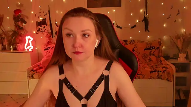 desperatehousewife   online show from November 1, 5:06 pm