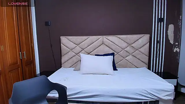 Raquel jones online show from January 17, 11:50 am