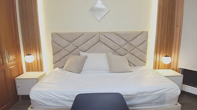 Raquel jones online show from February 24, 12:15 pm