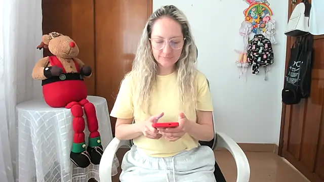 Adele johnsonn1 online show from January 13, 3:05 pm