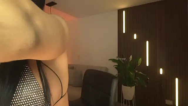 AnnaTaylor1 online show from December 20, 2:15 am