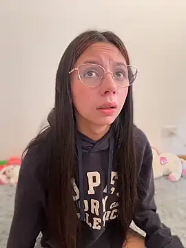 Bonniepark online show from December 1, 1:14 pm