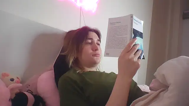 Icy  Diamond online show from November 24, 10:45 pm