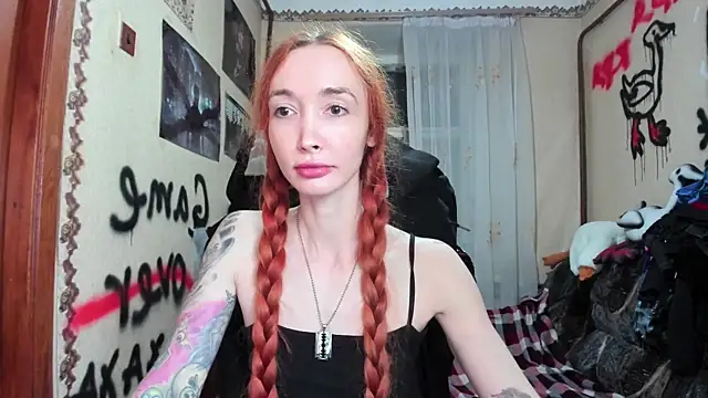 Roxy Silver online show from October 11, 9:39 pm