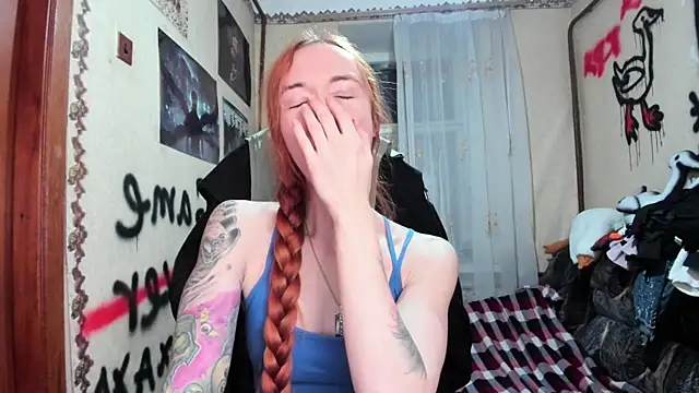 Roxy Silver online show from December 17, 9:08 pm