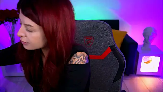 NicoleMun online show from November 30, 6:17 am