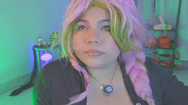 Snapshot of Samanta_cutee chatting on September 20, 8:29 pm Samanta cutee online show from September 20, 8:29 pm