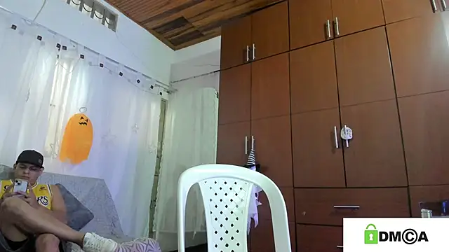 loreth J online show from October 22, 4:56 pm