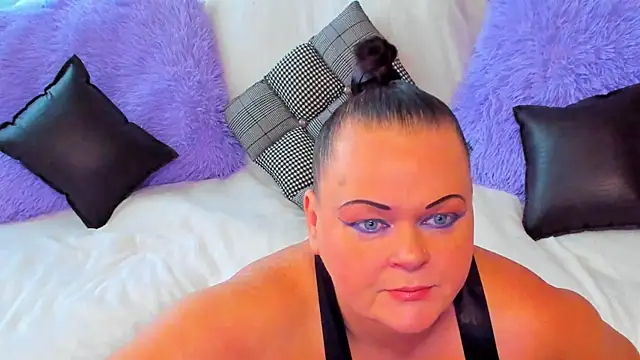 MilanaBiegert online show from October 4, 8:53 am