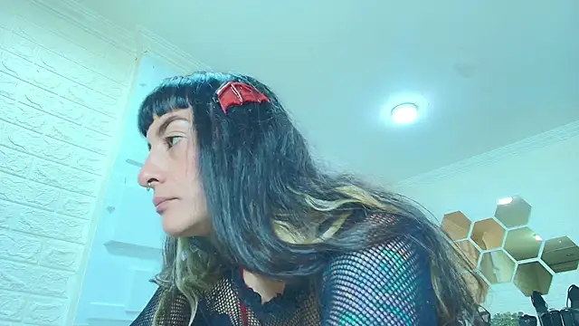 Naughty Kittenm online show from November 26, 11:55 am