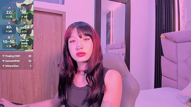 laurem-paulette online show from September 26, 8:06 pm