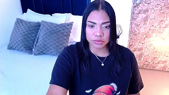 angela santana  online show from October 7, 6:45 pm