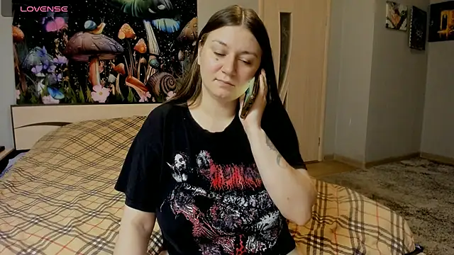 Snapshot of AlisaBacker chatting on October 8, 2:21 pm AlisaBacker online show from October 8, 2:21 pm