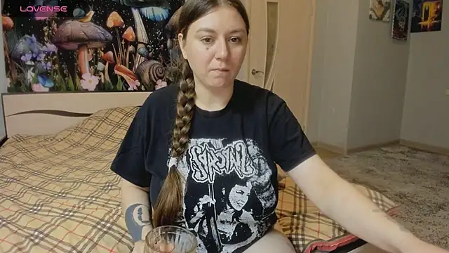 Snapshot of AlisaBacker chatting on October 9, 3:16 pm AlisaBacker online show from October 9, 3:16 pm