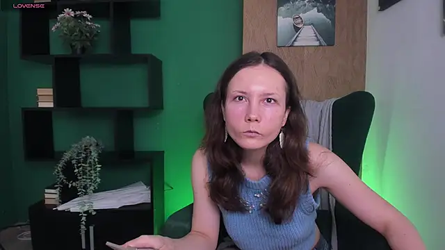 OliviaTurnery online show from December 16, 12:55 pm