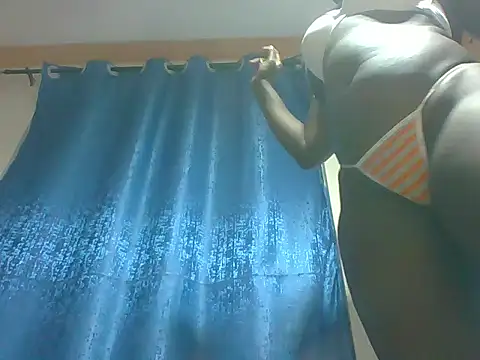 Sweetblackgal3 online show from October 28, 8:35 pm