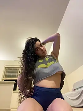 queentozi online show from November 9, 5:47 am