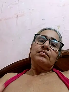  candi online show from November 25, 9:26 pm