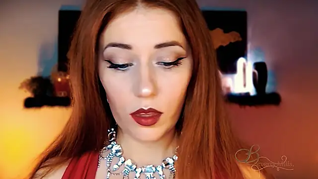 MissBeverlyMills online show from November 14, 3:39 am