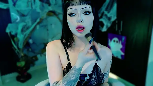 Madison Jackson online show from October 27, 9:31 pm